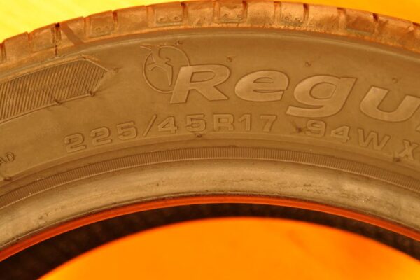 2 used tires 225/45/17 REGUL - Image 8