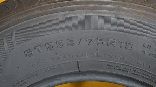 2 used tires ST 225/75/15 POWER KING - Image 7