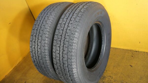 2 used tires ST 225/75/15 POWER KING - Image 2