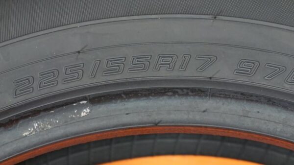 2 used tires 225/55/17 ASPEN - Image 7