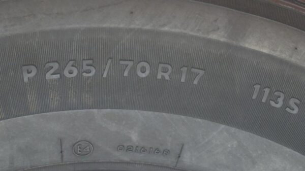 2 used tires 265/70/17 CONTINENTAL - Image 7