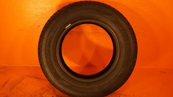 2 used tires 195/70/14 DOUGLAS - Image 6