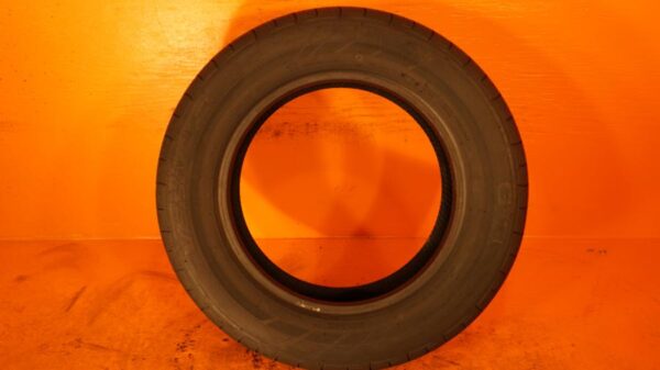 2 used tires 225/60/16 VEENTO - Image 6