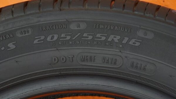 2 used tires 205/55/16 DOUGLAS - Image 7