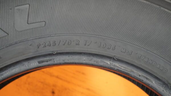 2 used tires 245/70/17 GENERAL - Image 7