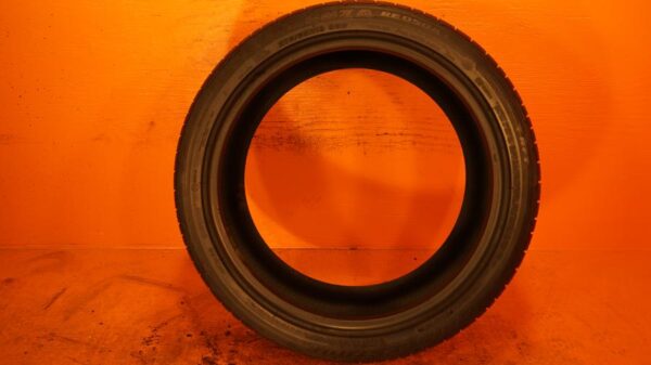 2 used tires 275/35/19 BRIDGESTONE - Image 6