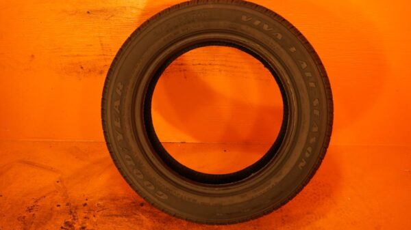 2 used tires 205/55/16 GOODYEAR - Image 7