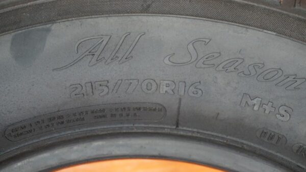 2 used tires 215/70/16 TELSTAR - Image 7