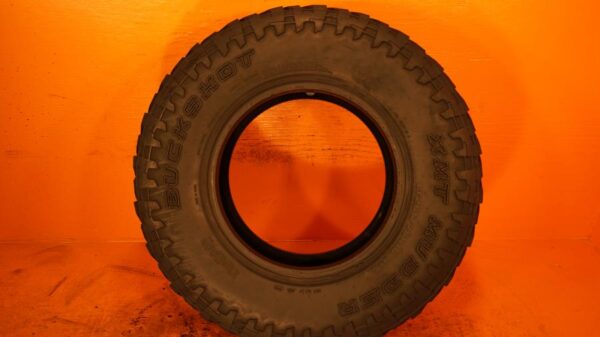 2 used tires LT 265/75/16 BUCKSHOT - Image 8