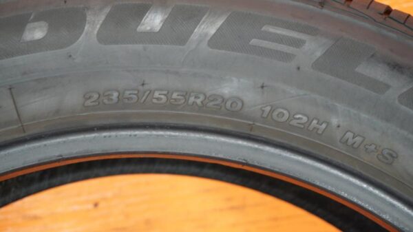 2 used tires 235/55/20 BRIDGESTONE - Image 7