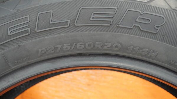 2 used tires 275/60/20 BRIDGESTONE - Image 8