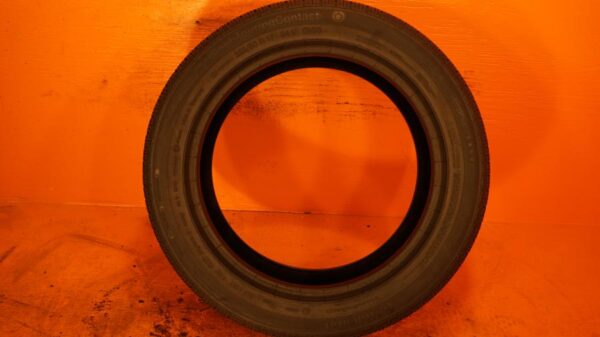 2 used tires 225/50/17 CONTINENTAL - Image 6