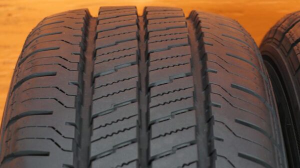 2 used tires LT 195/75/16 HANKOOK - Image 5