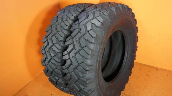 2 used tires 245/16 MALOYA - Image 2