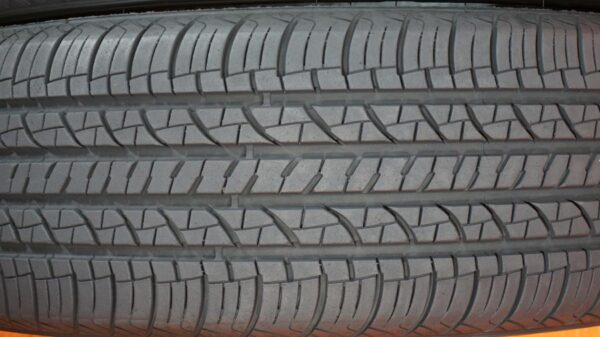 2 used tires 205/55/16 DOUGLAS - Image 4