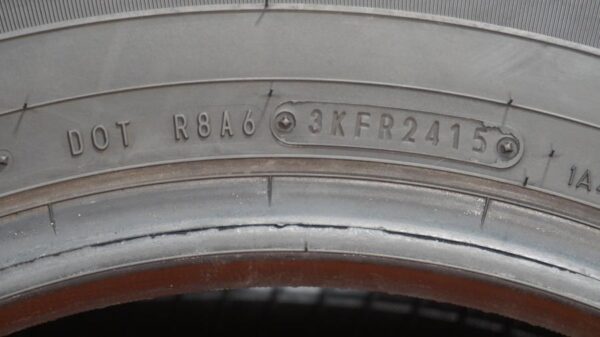 2 used tires 225/60/16 FALKEN - Image 7