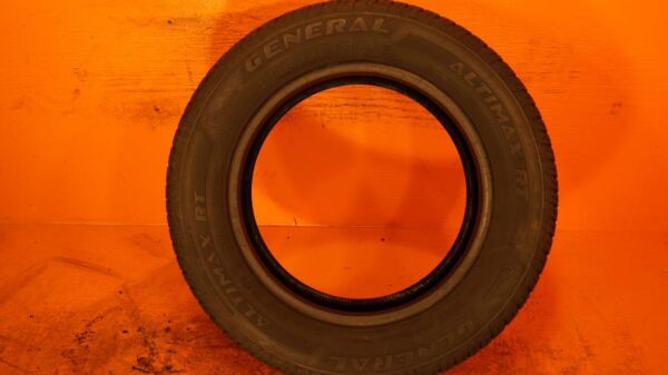 2 used tires 215/60/16 GENERAL - Image 6