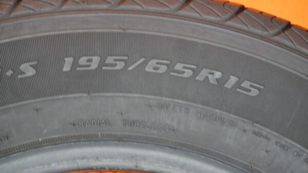 2 used tires 195/65/15 DOUGLAS - Image 6