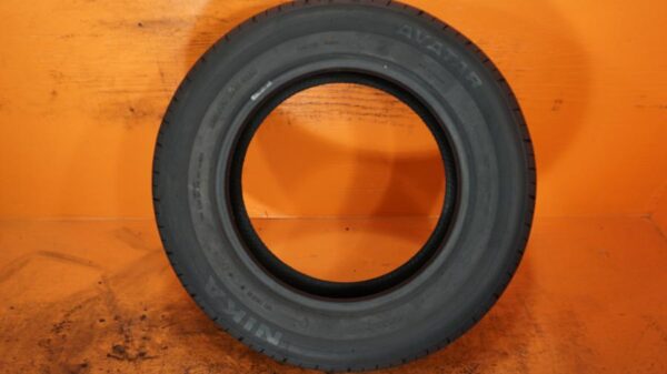 2 like new tires 225/60/16 NIKA - Image 6