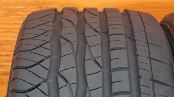 2 used tires 215/45/17 DOUGLAS - Image 5