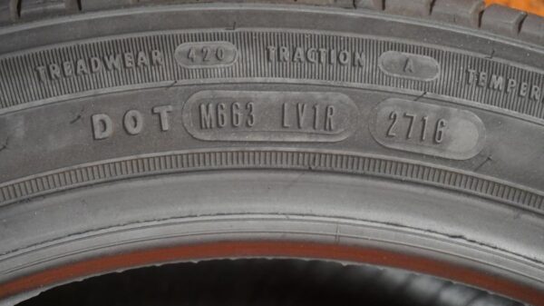 2 used tires 215/45/17 DOUGLAS - Image 8