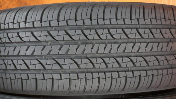 2 used tires 215/60/16 DOUGLAS - Image 4