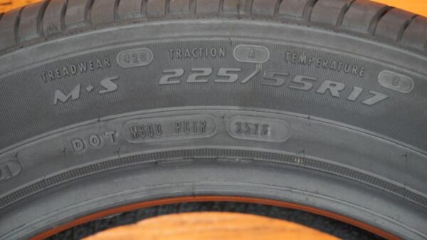 2 used tires 225/55/17 DOUGLAS - Image 7