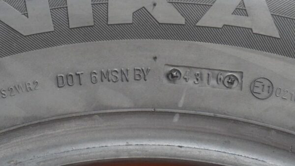 4 like new tires 225/60/16 NIKA - Image 8