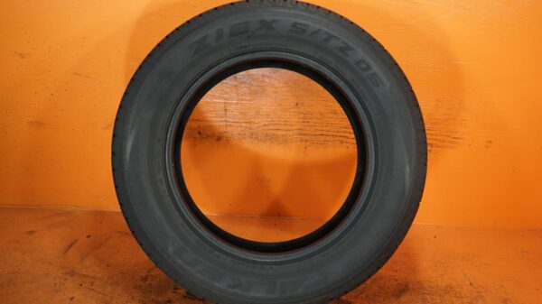 2 used tires 275/60/20 FALKEN - Image 8