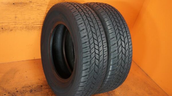 2 used tires 215/70/15 DOUGLAS - Image 2