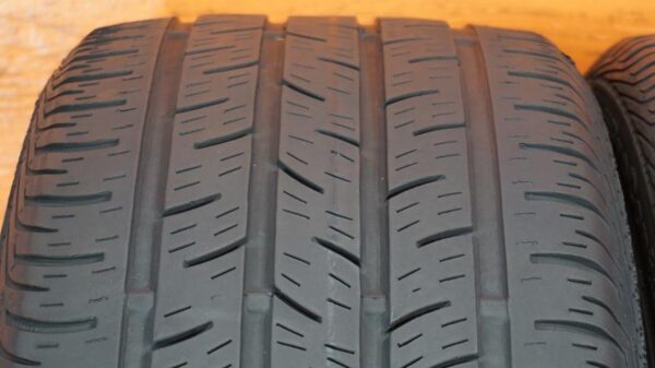 2 used tires 245/40/17 CONTINENTAL - Image 5