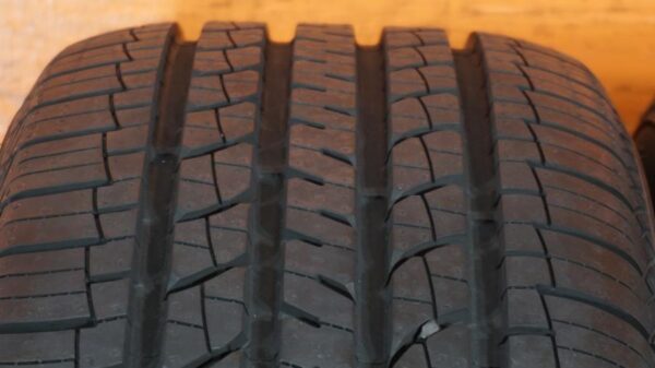 2 used tires 215/65/15 DOUGLAS - Image 5