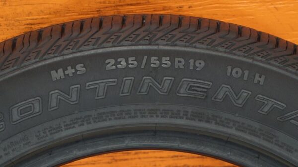 2 used tires 235/55/19 CONTINENTAL - Image 7