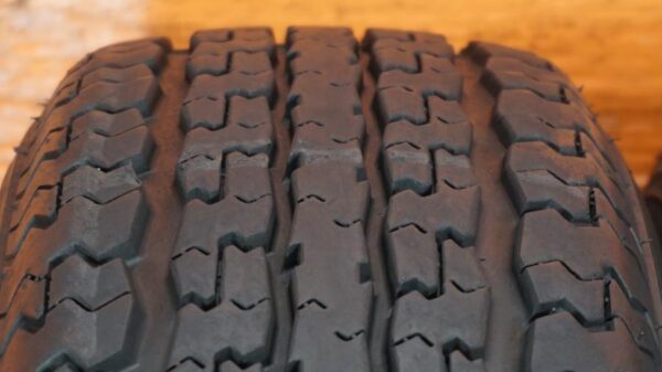 2 used tires ST 185/80/13 POWER KING - Image 5