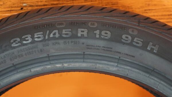 2 used tires 235/45/19 CONTINENTAL - Image 7