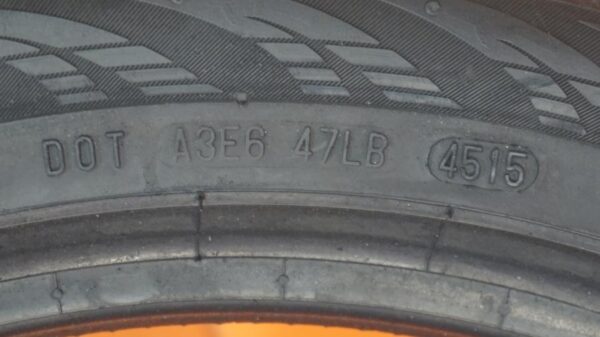 2 used tires 235/45/19 CONTINENTAL - Image 8