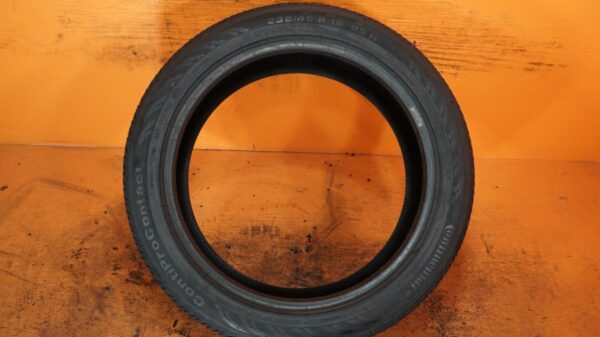 2 used tires 235/45/19 CONTINENTAL - Image 6