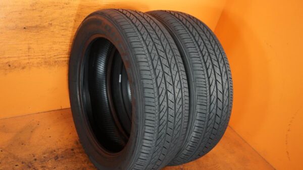 2 used tires 235/55/20 BRIDGESTONE - Image 2