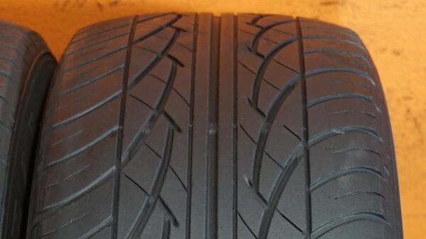 2 used tires 215/60/16 DORAL - Image 3