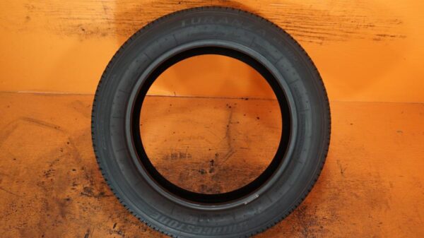 2 used tires 215/55/17 BRIDGESTONE - Image 6