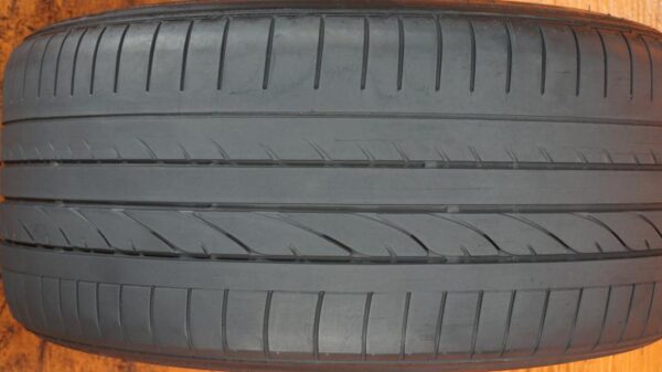 2 used tires 275/35/19 BRIDGESTONE - Image 4