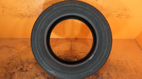 4 used tires 195/65/15 BRIDGESTONE - Image 6