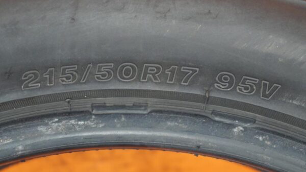 2 used tires 215/50/17 BRIDGESTONE - Image 7