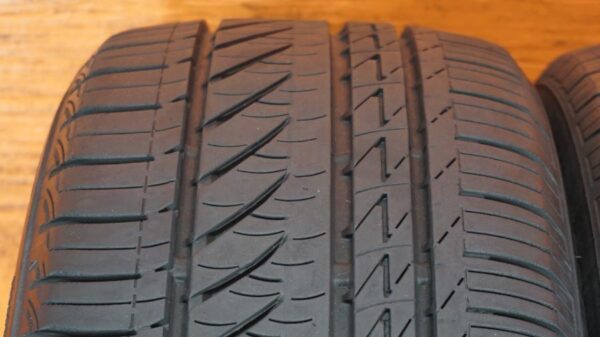 2 used tires 215/50/17 BRIDGESTONE - Image 5