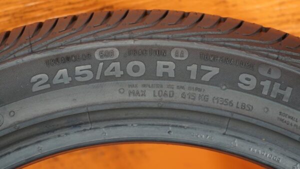 2 used tires 245/40/17 CONTINENTAL - Image 7