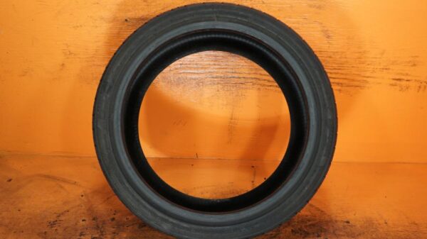 2 used tires 225/40/18 LANDSAIL - Image 6