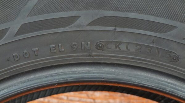 4 used tires 195/65/15 BRIDGESTONE - Image 8