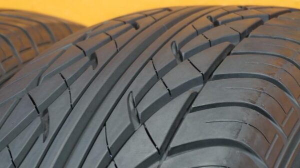 2 used tires 225/65/17 ASPEN - Image 3