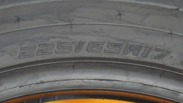 2 used tires 225/65/17 ASPEN - Image 7