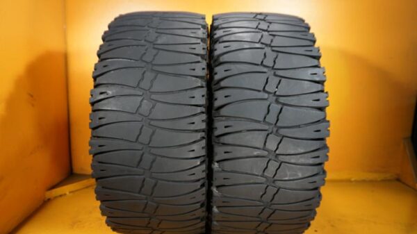 2 used tires LT 33/12.50/17 INTERCO